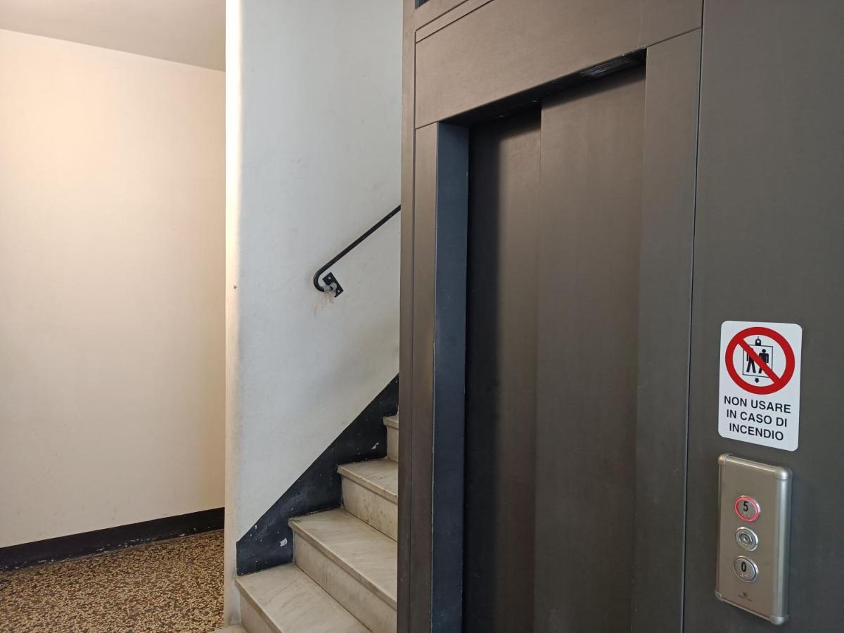 Pinelli Apartment Генуа Екстериор снимка